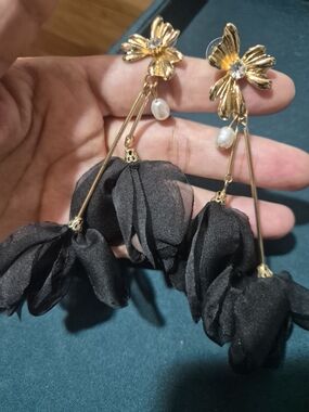 Fashion Gold Flower Pearl & Black Fabric Drop Earrings